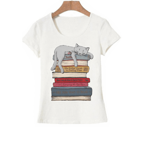 t shirt citation pour lecteur avec chat sur des livres