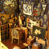 Cale-livre artisanal en bois, thème Harry Potter, détaillant un bureau de magie avec accessoires pour bibliothèque