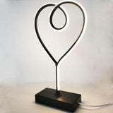 lampe de chevet led design en forme de coeur pour les lecteurs