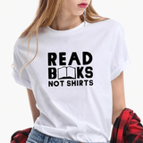 fille lectrice avec t shirt citation read books not shirts
